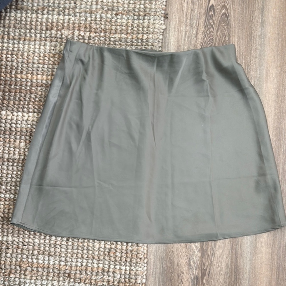 Banana Republic Green Satin Skirt